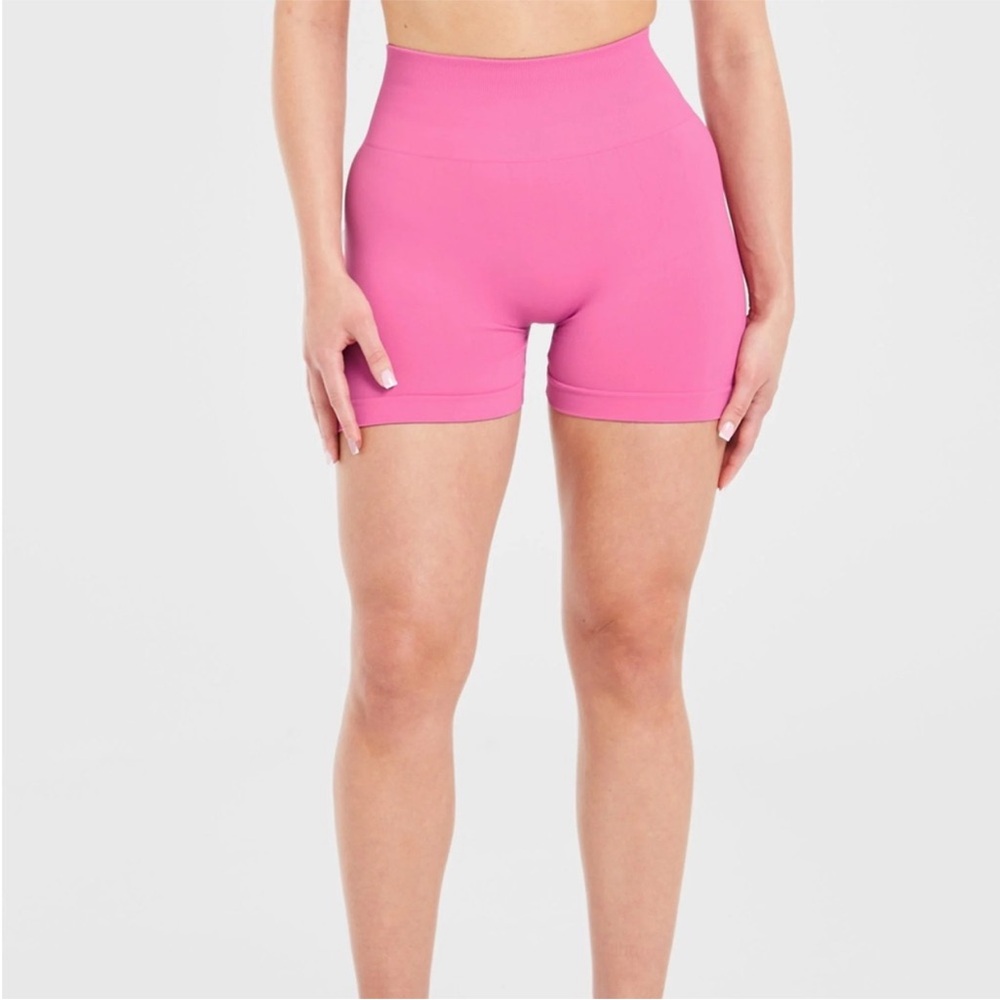 AYBL High-Waist Seamless Pink Bike Shorts - Picture 2 of 5